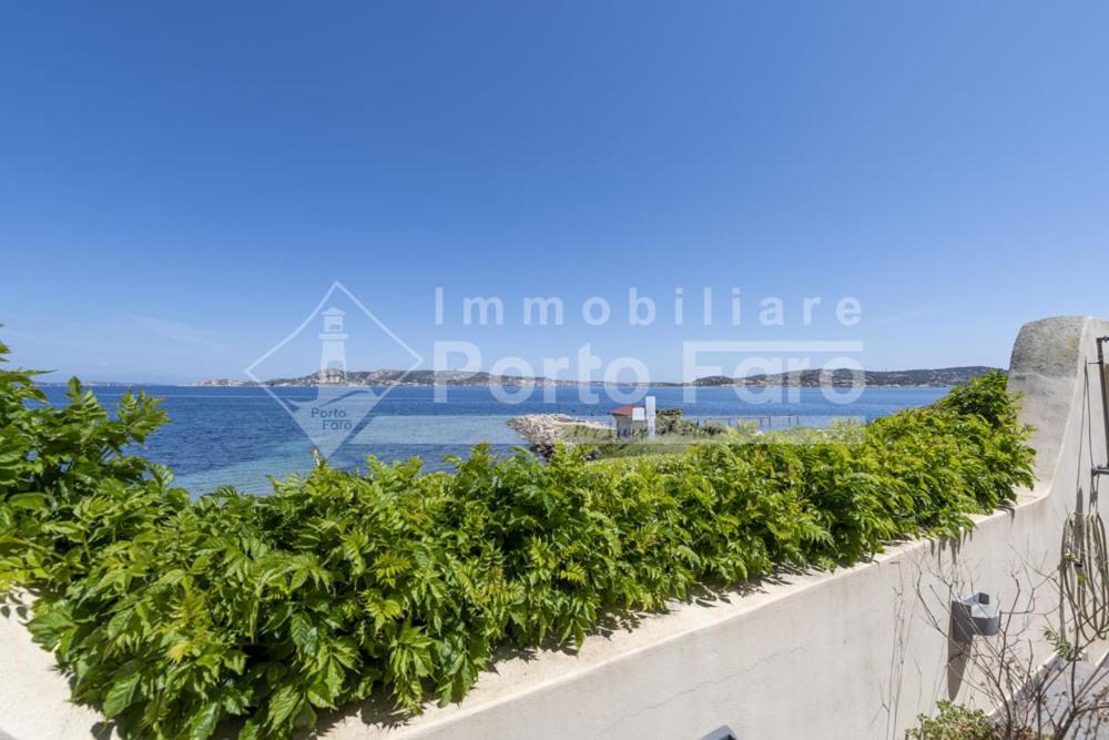 2 Pineta - Ampio Quadrilocale Sulla Spiaggia Di Porto Faro Palau Exteriér fotografie
